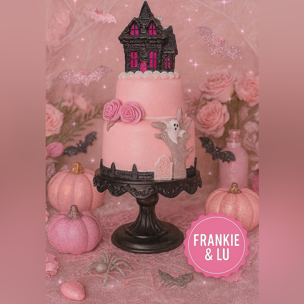 Pink Gothic Haunted Wedding Cake Tabletop Decor Statue NWT